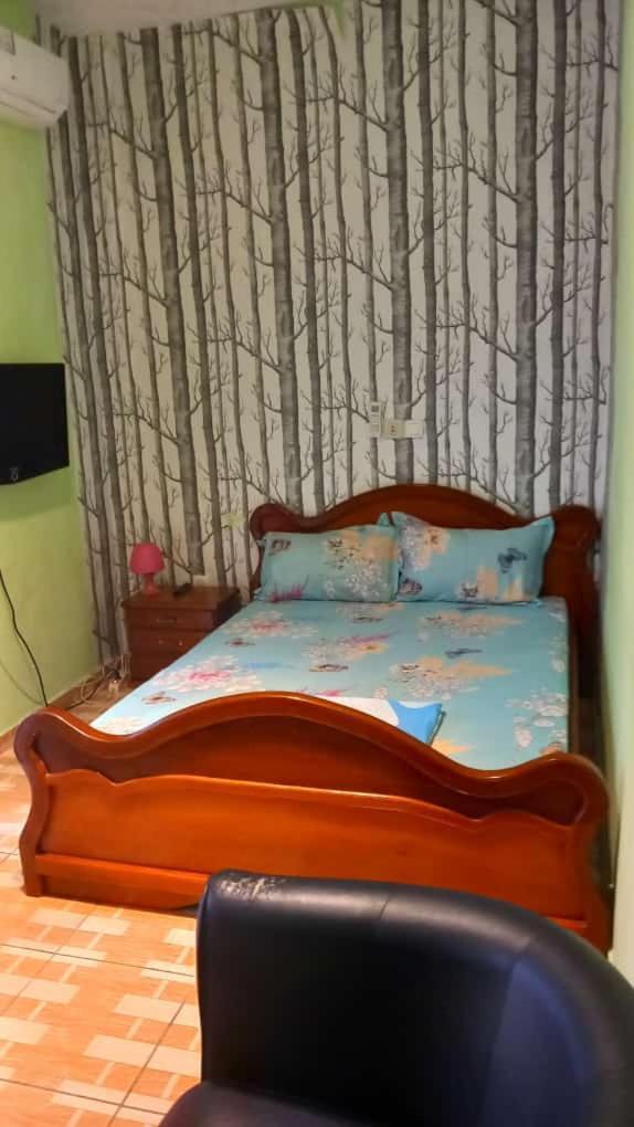 דואלה Cave Royale - Chambres-Studios-Apparts Meubles - Logpom Hopithal Des Soeurs Apres Camara Laye מראה חיצוני תמונה